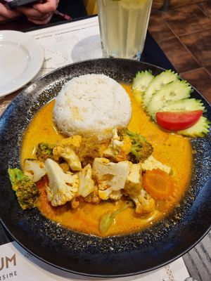  at Tom Yum in Budapest