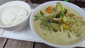 Thai green curry at Privé - Chijmes in Central Singapore
