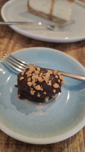 Date with chocolate and peanut butter at The Urban Garden in Vilnius