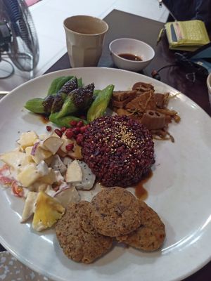 Rice plate! at Tue Giac in Hanoi