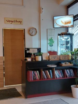 Interior of the restaurant at Vegehop in Zagreb