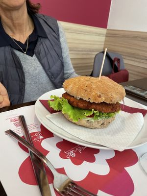 Avocado burger  at Vegehop in Zagreb