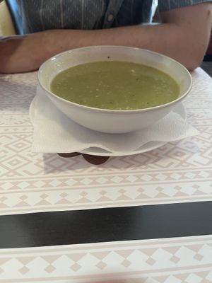 Started asparagus soup    at Vegehop in Zagreb