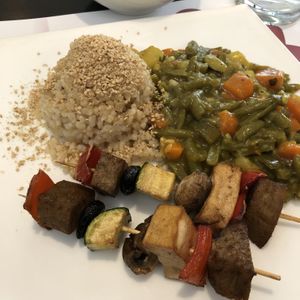 Main course at Vegehop in Zagreb