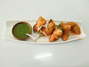 Veg. Samosa at Simon's in Kampot