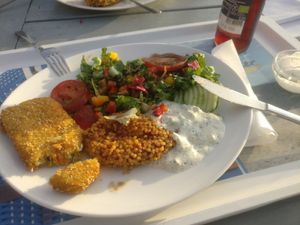 Veggie Glück, tasty patties and vegan sauces at Wattkieker in Wittmund