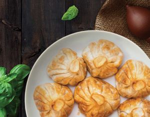 Khinkali - Georgian dumpling stuffed with potato/oyster mushrooms/cheese at Gruzie in Prague