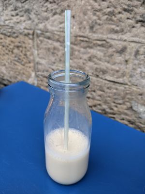 Oatmilk for kids at Deli Ecosse in Callander