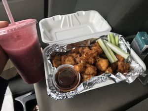 Very Berry smoothie ....& Cauliflower wings  at Pappy's Juice Bar in Hawthorne