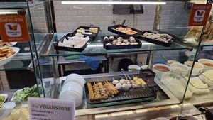  at Phon Tri Chamlong - The Mall Bangkapi in Bangkok