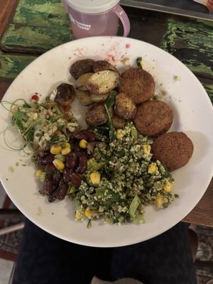 Forgot to take a picture so this is my second helping! Vegan salads available to serve yourself   at Elsas Lilla Krog in Karlskrona