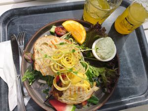 God varm macka, penny, vegansk! 😀 at Elsas Lilla Krog in Karlskrona