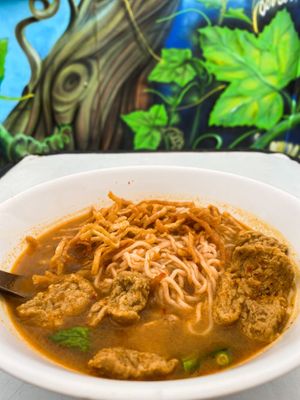 Khao Soi ❤️ at Bamboo Garden Healthy Vegetarian Foods - บ้านสวนไผ่สุขภาพ อาหารมังสวิรัติ in Bangkok