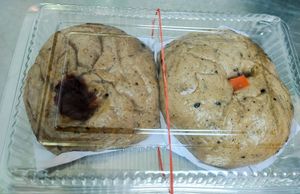 Red bean buns for brekkie tomorrow at Bamboo Garden Healthy Vegetarian Foods - บ้านสวนไผ่สุขภาพ อาหารมังสวิรัติ in Bangkok