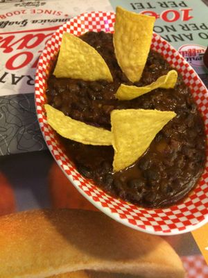 Bud Spencer beans at America Graffiti in Due Carrare