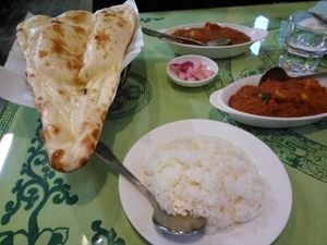 Aloo gobi and vegetable curry, white rice, and naan at Shanti - 산띠 in Seoul