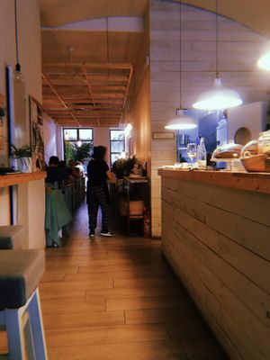 Local muy agradable con patio interior at Natural in Barcelona