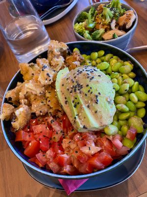 Veggie bowl at Eat Sushi in 