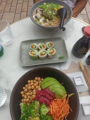 Las 3 opciones que había at Green Sushi in Cannes