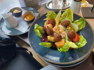 Vegan Poke Bowl at Cafe Einstein in Ulm