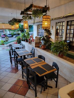 Large seating area at Kalpataru in San Salvador