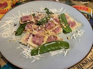 Vegan beetroot ravioli at Mamma Peppino in Alkmaar