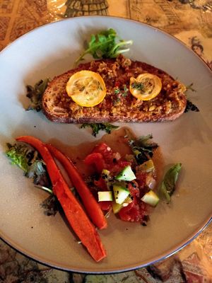 Weer fantastisch gegeten met een heerlijk vegan wijntje! at Mamma Peppino in Alkmaar