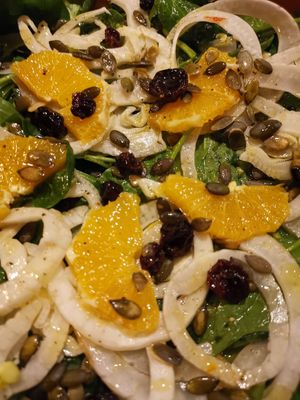 Salade met venkel en sinaasappel, vegan at Mamma Peppino in Alkmaar