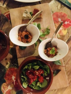 Vegan antipasti: cashew and almond „cheese“ and tomato-pine nut/ bell pepper bread spread at Mamma Peppino in Alkmaar
