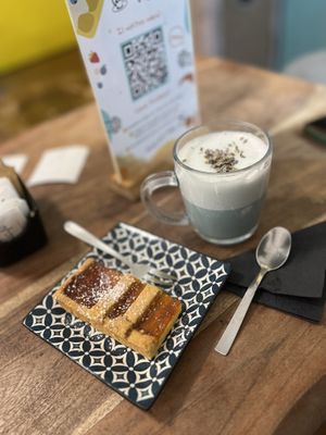   at Crazy Cat Café in Milan