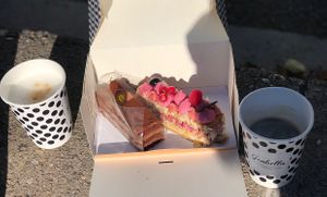 Auch zum Mitnehmen 😉 at Isabella Glutenfreie Patisserie - Oberkassel in Dusseldorf