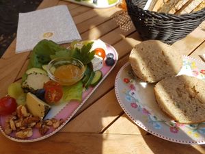 Cheesy Delight breakfast at Isabella Glutenfreie Patisserie - Oberkassel in Dusseldorf