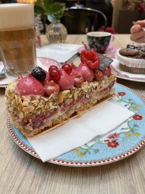   at Isabella Glutenfreie Patisserie in Hamburg