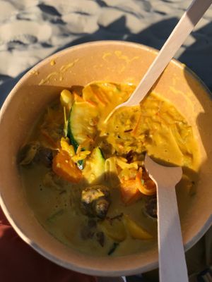 gele curry (met rijst) at Kaap Noord in De Cocksdorp