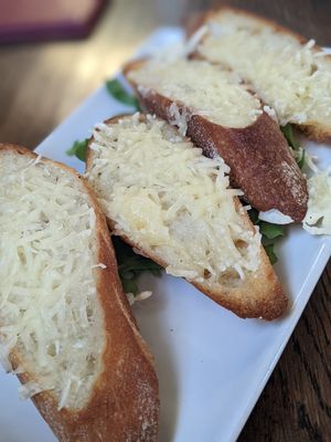 Vegan garlic bread & cheeze at Il Fornello in Ajax