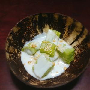 Bánh đúc là dứa - Steamed rice cake with coconut milk and pandan leaves at Lua's Kitchen in Ho Chi Minh City