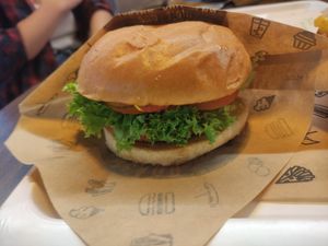 Hamburguer at VINCENT - East Side Mall in Berlin