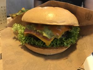 Cheesy One with Bacon at VINCENT - East Side Mall in Berlin