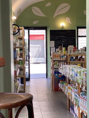 Plant milks better than in the supermarket   at Oh Mio Bio in Turin