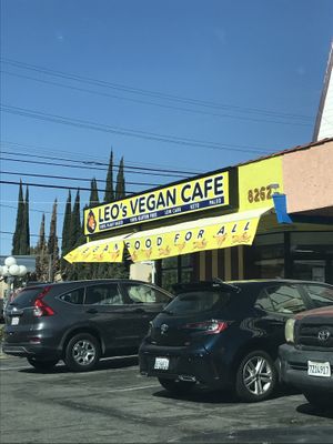 Front at Leo's Superfood Vegan Cafe in Northridge