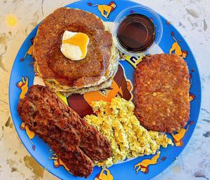 Grand Slam plate. Fluffy GF 🥞 w/ hash brown✨delicious! #Veganuary at Leo's Superfood Vegan Cafe in Northridge