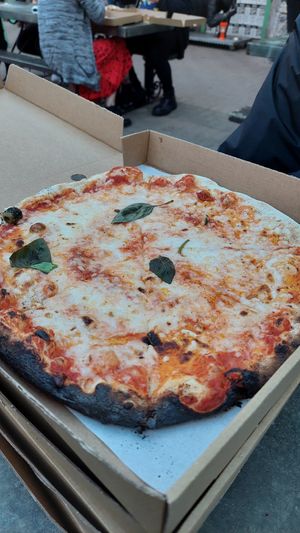 Veegs margherita 🍕 at Hangin' Pizzeria in Betws-y-coed