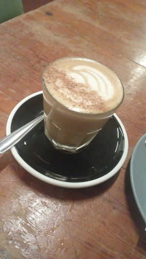 Pumpkin spice latte con latte d'avena at Filter in Pisa