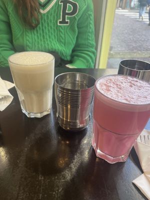 Lassi (vegan) with oat milk : flavour banana and rose #Veganuary at Singh in Paris