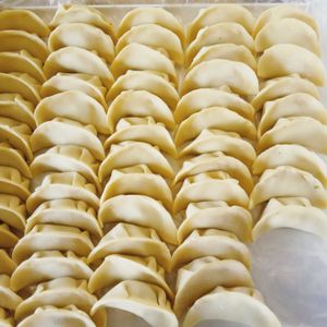 Can buy frozen dumplings  at Eat Dumplings in Shanghai