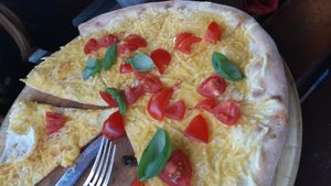 they put too much vegan cheese on it at Osteria L'Orena in Leipzig