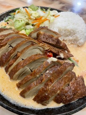 Thai Curry & Vegan Duck  at Asia Bistro & Supermarkt in Leipzig