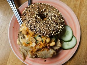 Thai Chilli 'Chicken' with whole wheat bagel at Bagels & Beans in Roermond