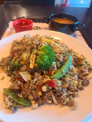 Toon fried rice at QīngTián Shū Shí 青田蔬食 in Hualien