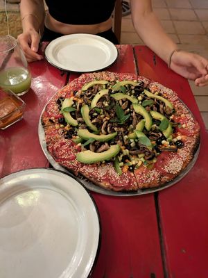 Vegan pizza at La Empanada in Mazunte